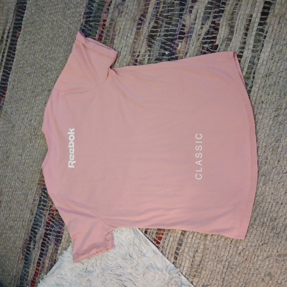 Mens Reebok Classic tshirt - Picture 2 of 9